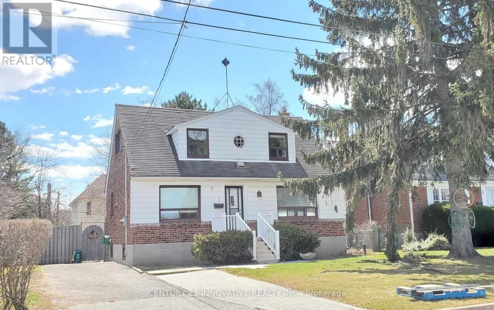 Property Photo:  3 Calderon Crescent Crescent Main  ON M2R 2E4 