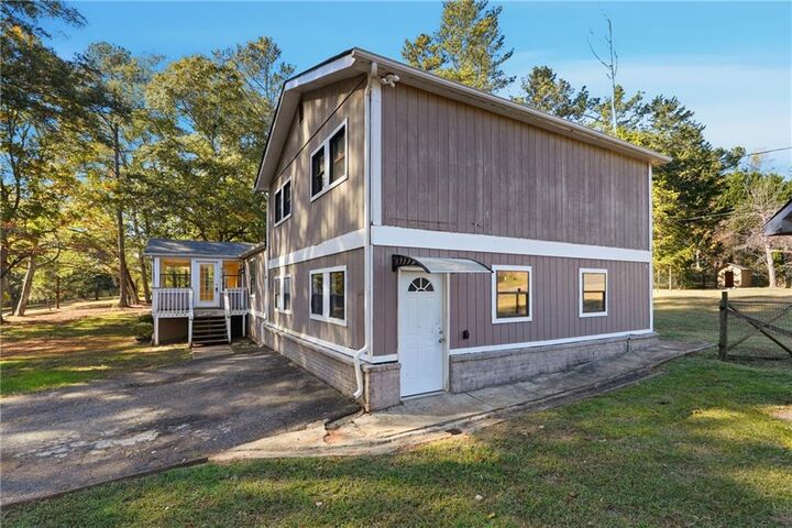 Property Photo:  4170 Hurt Bridge Court  GA 30028 