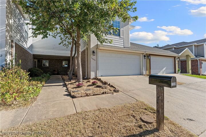 Property Photo: 11044 Rose Court AR 72730