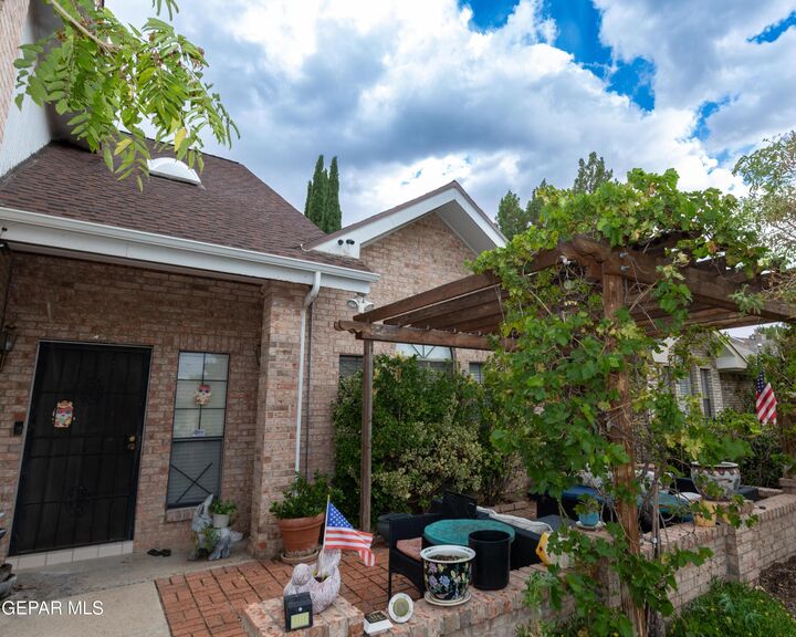 Property Photo: 2029 Greenlee Drive TX 79936