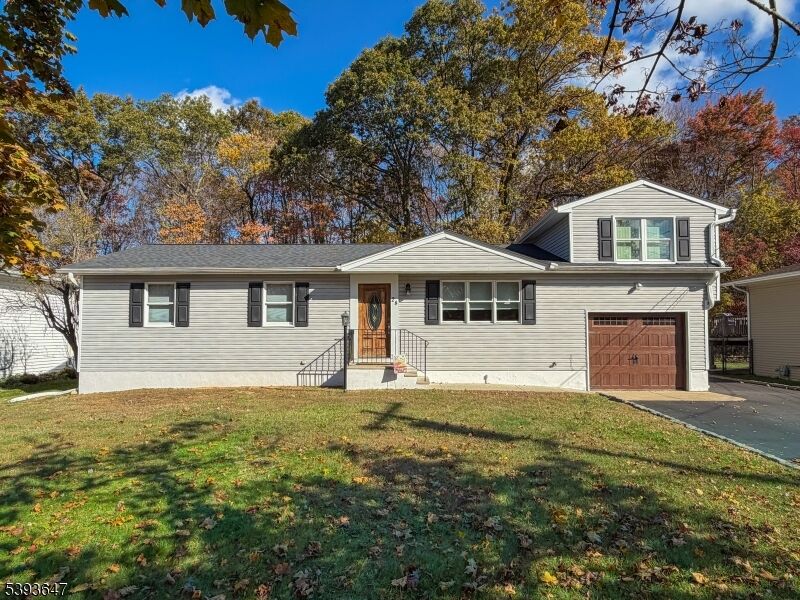 Property Photo:  28 Highland Rd  NJ 07438 