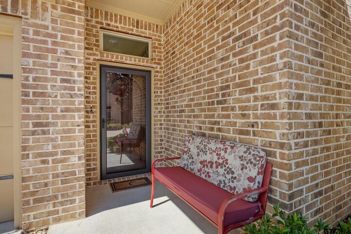 Property Photo:  4322 Madera Dr  TX 75707 