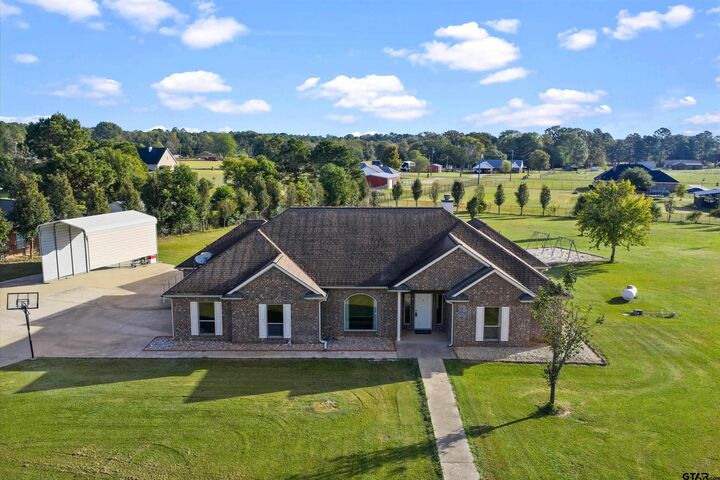 Property Photo: 1284 Cr 306 D TX 75654