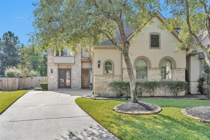 Property Photo: 110 S Knights Crossing Drive TX 77382