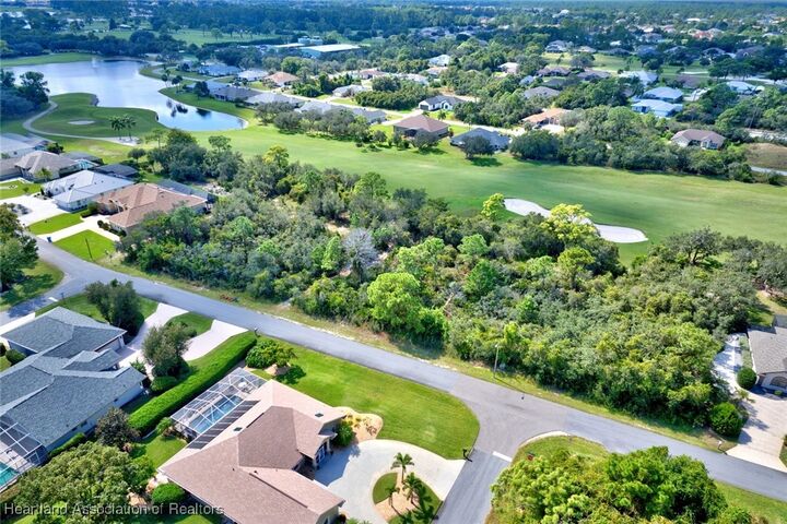 Property Photo:  4727 Mendavia Drive  FL 33872