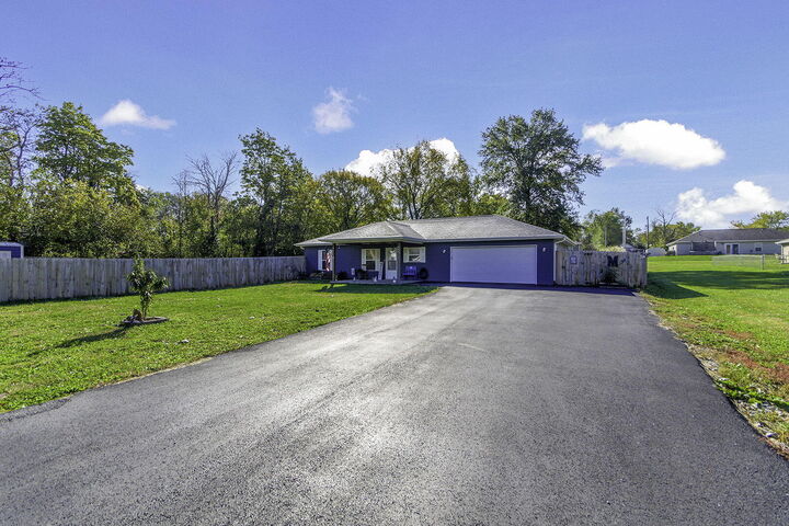 Property Photo:  440 W Walnut Street  MO 65231 