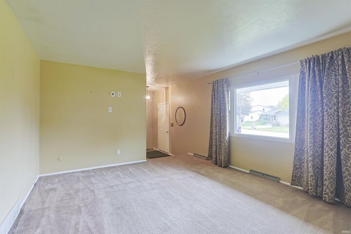 Property Photo:  1411 Cambridge Drive  IN 46614 