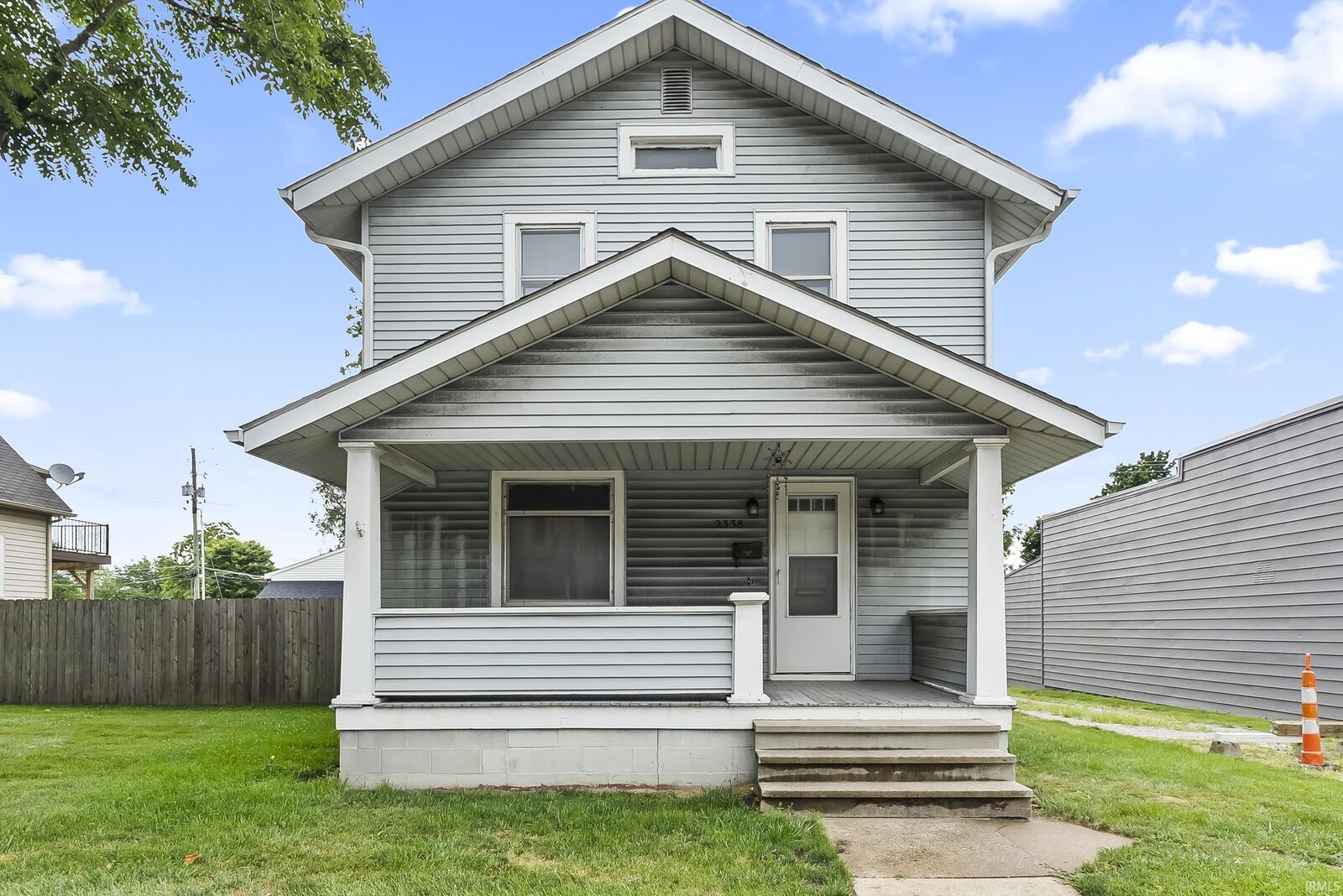 Property Photo:  2338 N Clinton Street  IN 46805-3241 