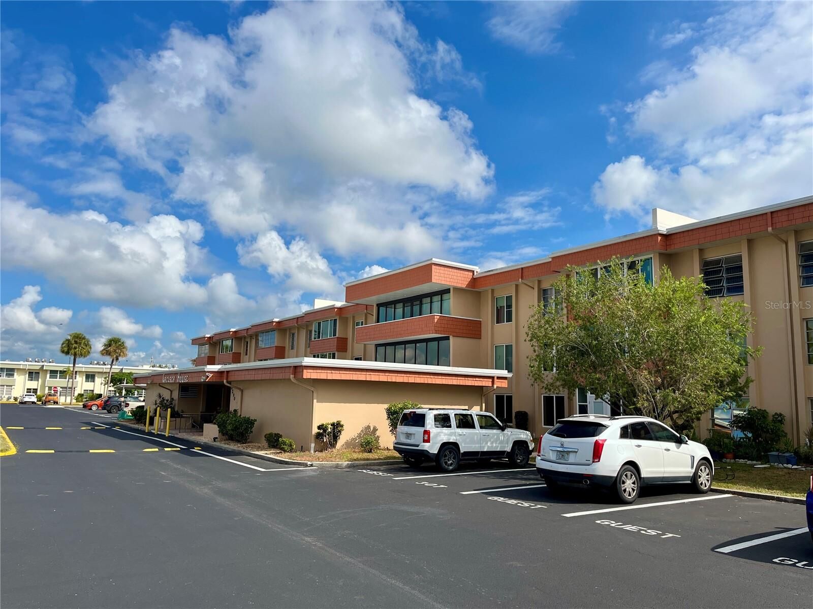 Property Photo: 2290 Aaron Street 210 FL 33952