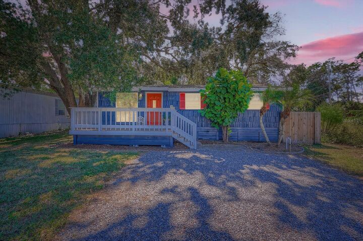 Property Photo:  7008 Creek Drive  FL 34655