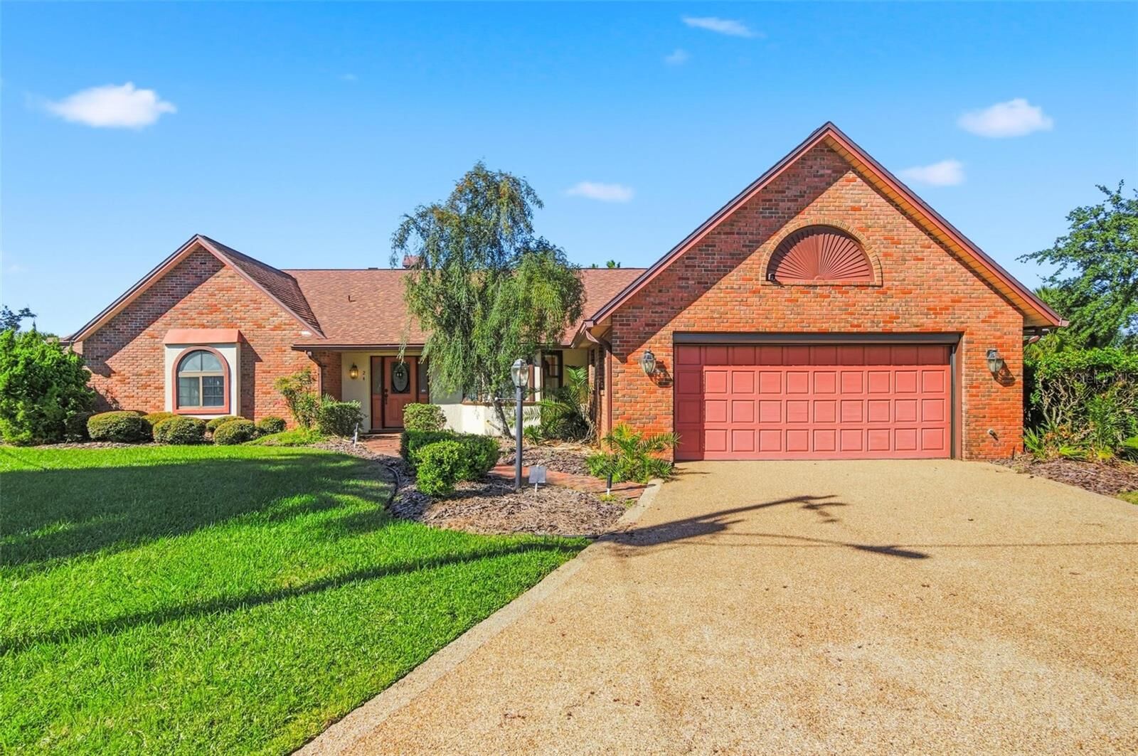 Property Photo:  24 Chippeway Court  FL 32137 