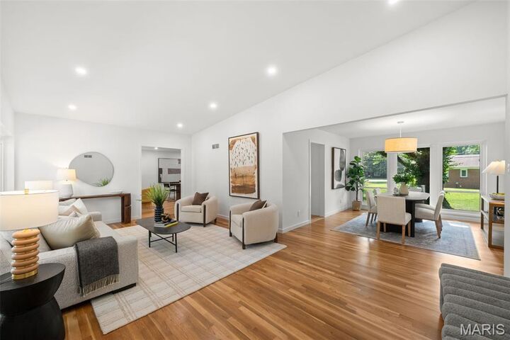 Property Photo: 227 Tanglewood Drive MO 63124