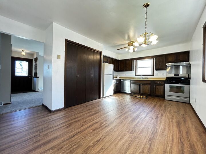 Property Photo:  706 West Blvd  WI 53405 