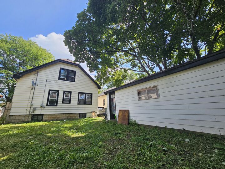 Property Photo:  4143 N 10th St  WI 53209 