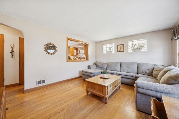 Property Photo: 3334 Prairie Avenue IL 60513