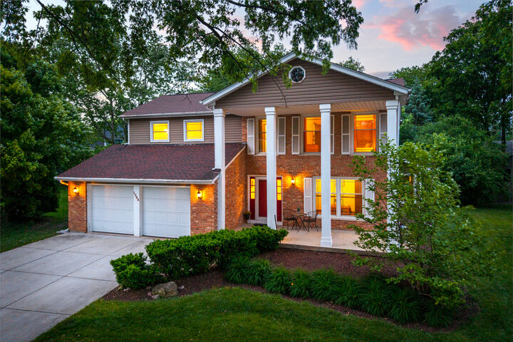 Property Photo:  1386 Old Dominion Court  IL 60540