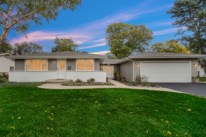 1139 Huber Lane  Glenview IL 60025 photo