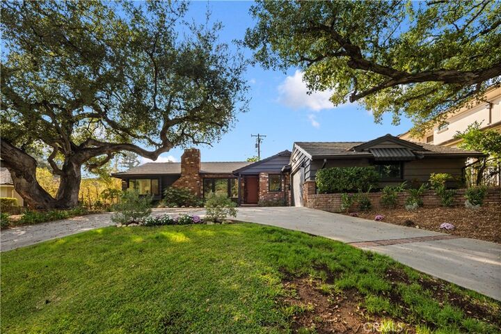 Property Photo:  1709 Alta Oaks  CA 91006