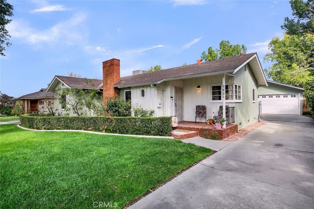 Property Photo:  4401 Maplewood Place  CA 92506 