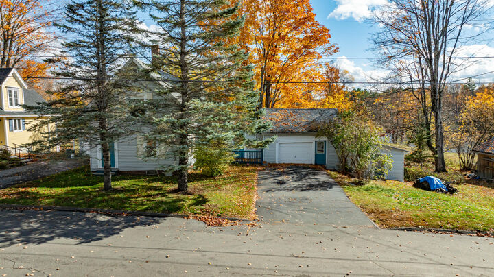 Property Photo:  18 Green Street  ME 04426