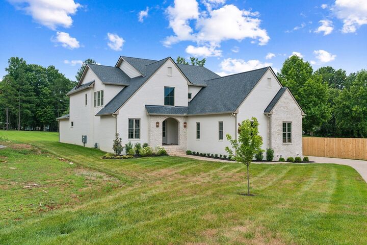 Property Photo: 2410 Horn Springs TN 37087