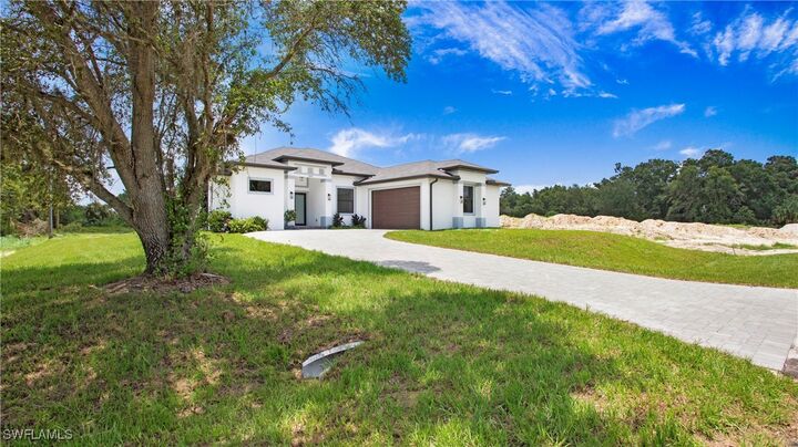 Property Photo:  1809 Monroe Avenue  FL 33972 