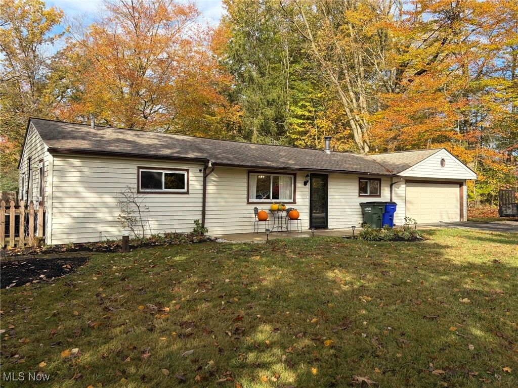 Property Photo:  12845 Vincent Drive  OH 44255