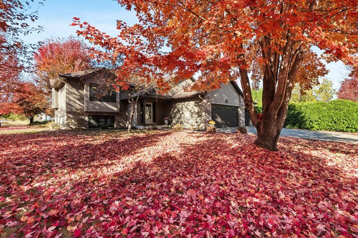 Property Photo:  2104 Aspen Street  MN 55057