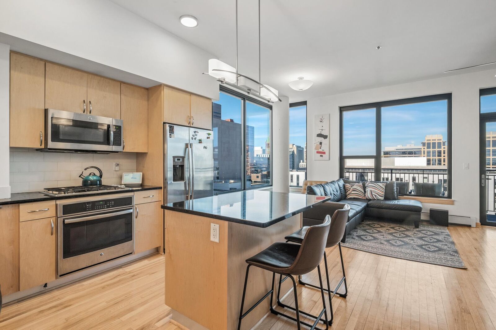 Property Photo:  740 Portland Avenue 1008  MN 55415 
