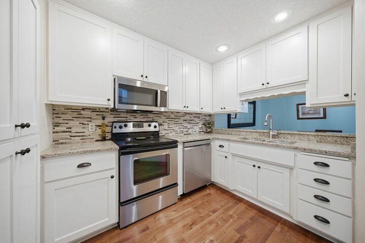 Property Photo:  14393 Embassy Way  MN 55124