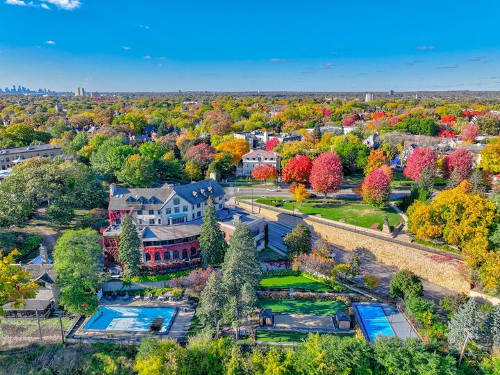 Property Photo:  421 Summit Avenue 3  MN 55102 