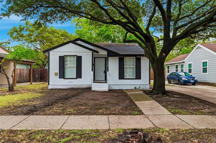 Property Photo: 1110 17th Street TX 75050