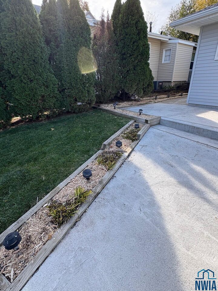 Property Photo:  1815 S. Lemon  IA 51106