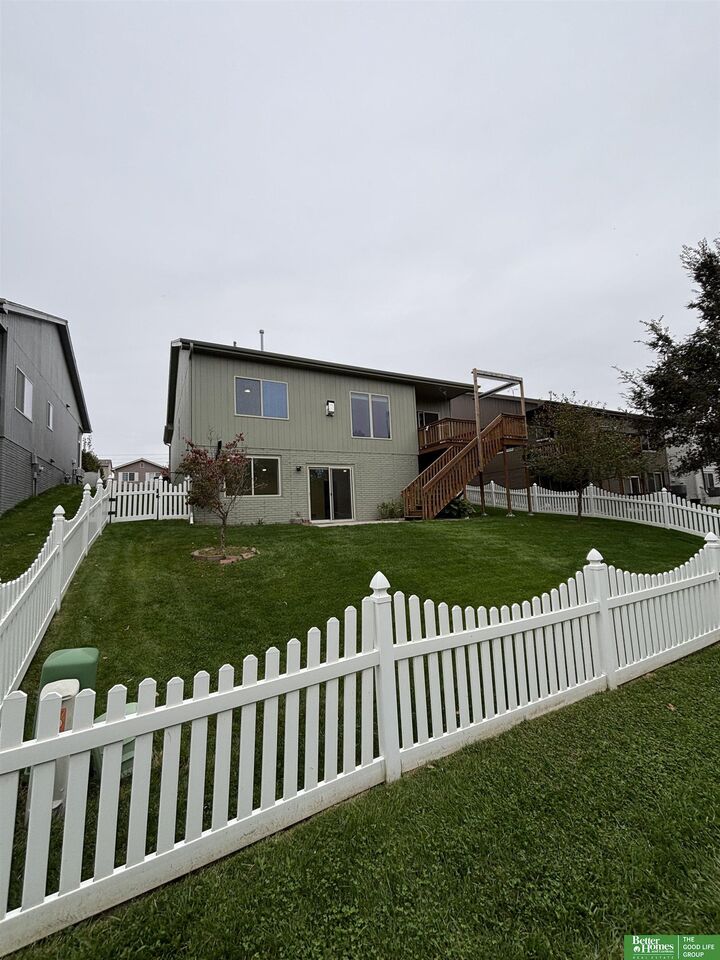 Property Photo:  6128 S 190th Terrace  NE 68135