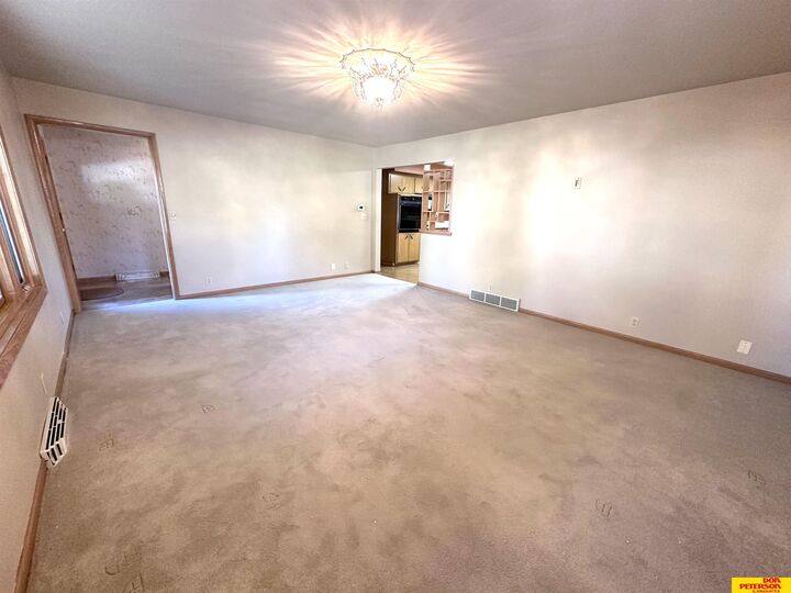 Property Photo:  519 S Niphon Street  NE 68788 