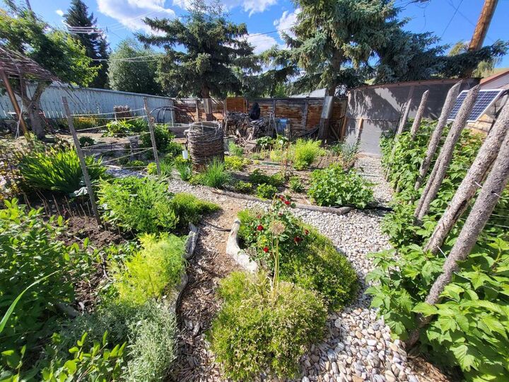 Property Photo:  8137 19 Avenue  AB T0K 0M0 