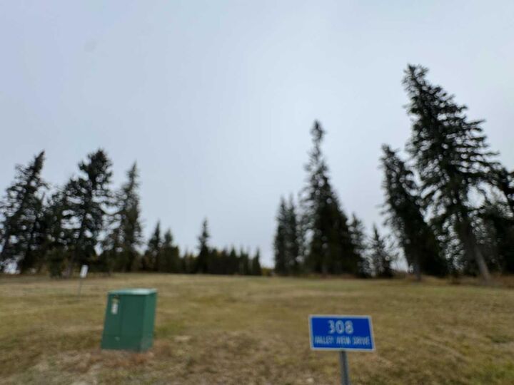 Property Photo: 308 Valley View Drive AB T4T 1A7