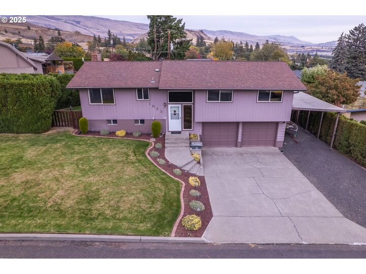 1023 Maple St  The Dalles OR 97058 photo