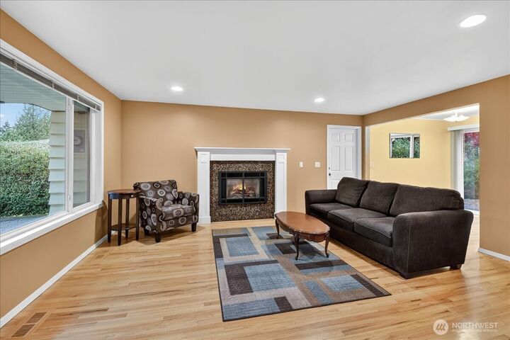 Property Photo:  20721  81st Avenue W  WA 98026