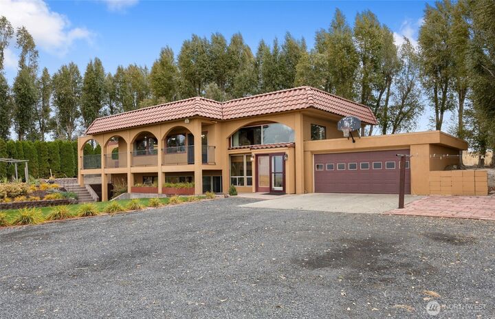 Property Photo:  18850  Stratford Road NE  WA 98837