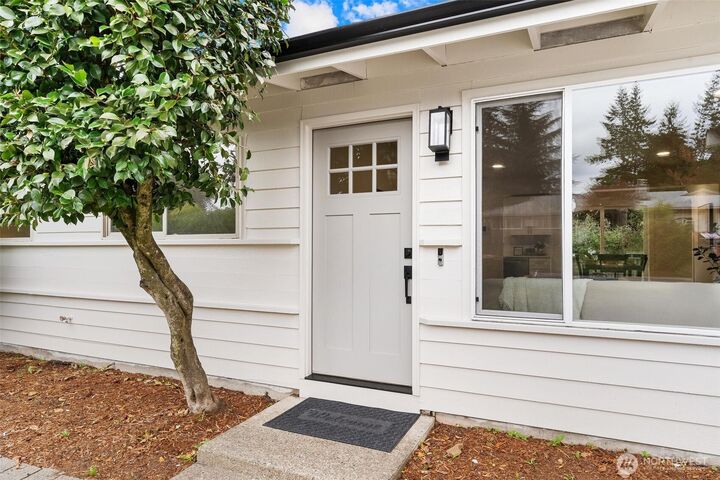 Property Photo:  29211  33rd Avenue S  WA 98001 