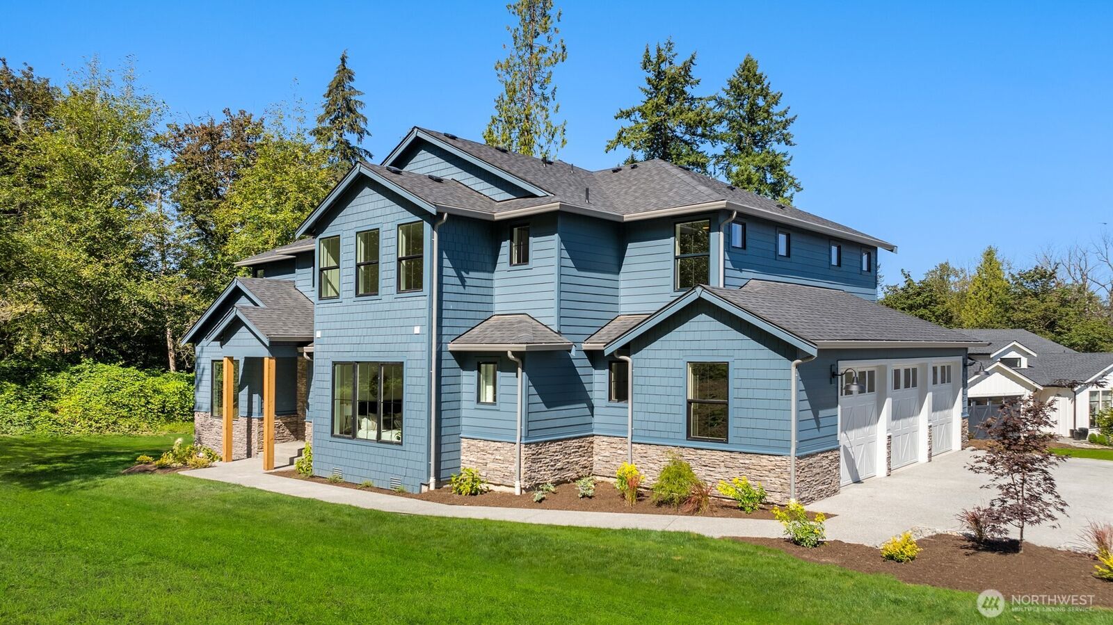 Property Photo:  15806  201st Place SE  WA 98272