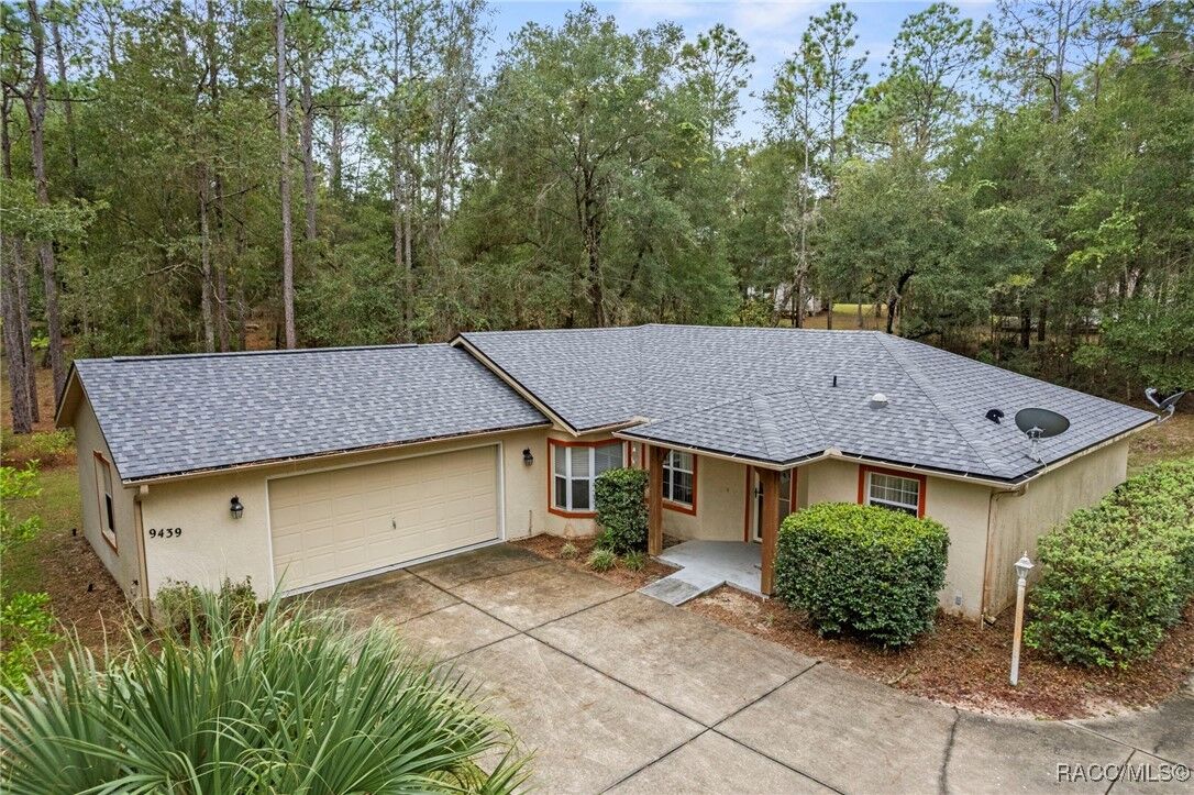 Property Photo:  9439 SW 208th Circle  FL 34431 