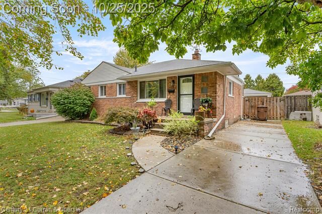 Property Photo:  4329 Adams Circle  MI 48184
