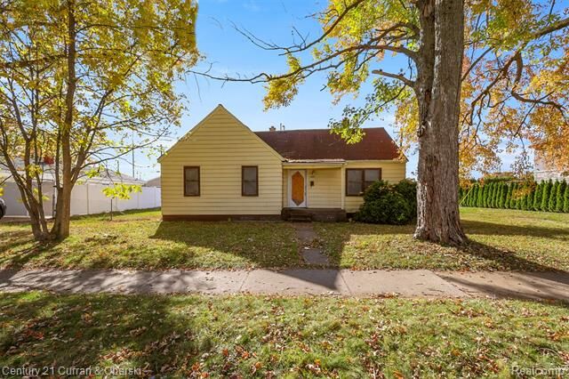 24541 Hass Street  Dearborn Heights MI 48127 photo