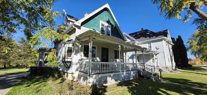 Property Photo:  144 Waterloo Street  WI 53925 