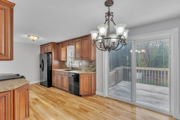 Property Photo:  8 Gale Road  CT 06076 