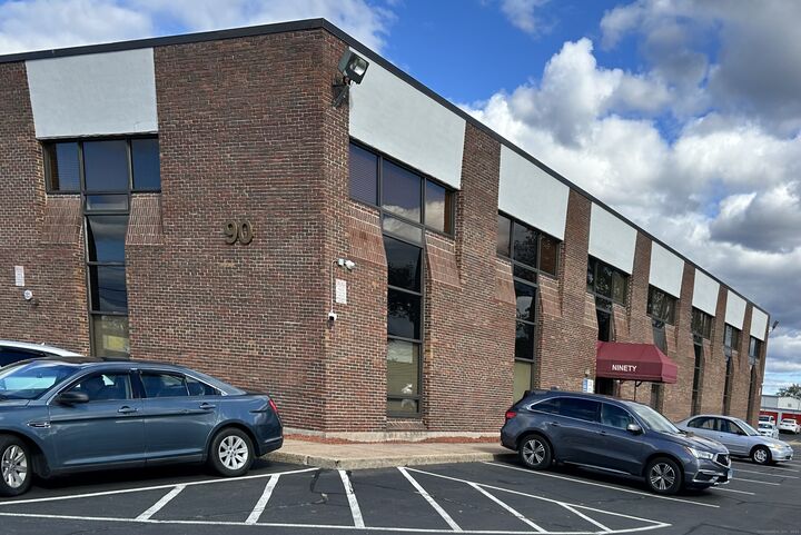 Property Photo:  90 Brainard Road 101  CT 06114