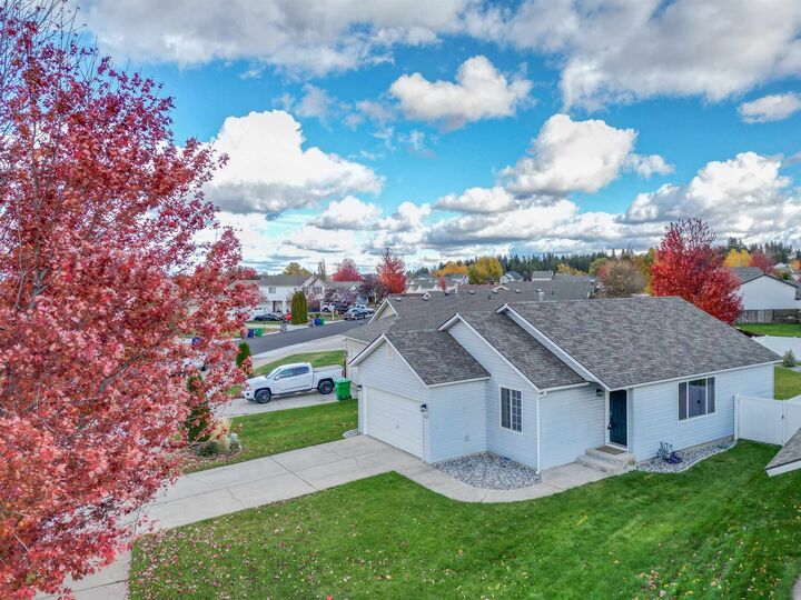 Property Photo:  7717 S Blackberry St  WA 99004 