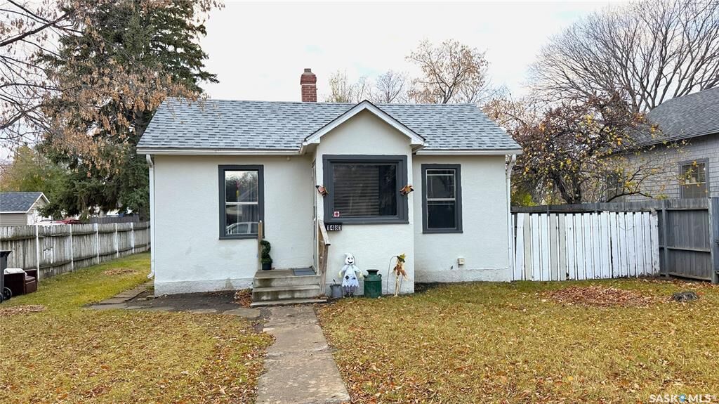 Property Photo:  1481 104th Street  SK S9A 1P2
